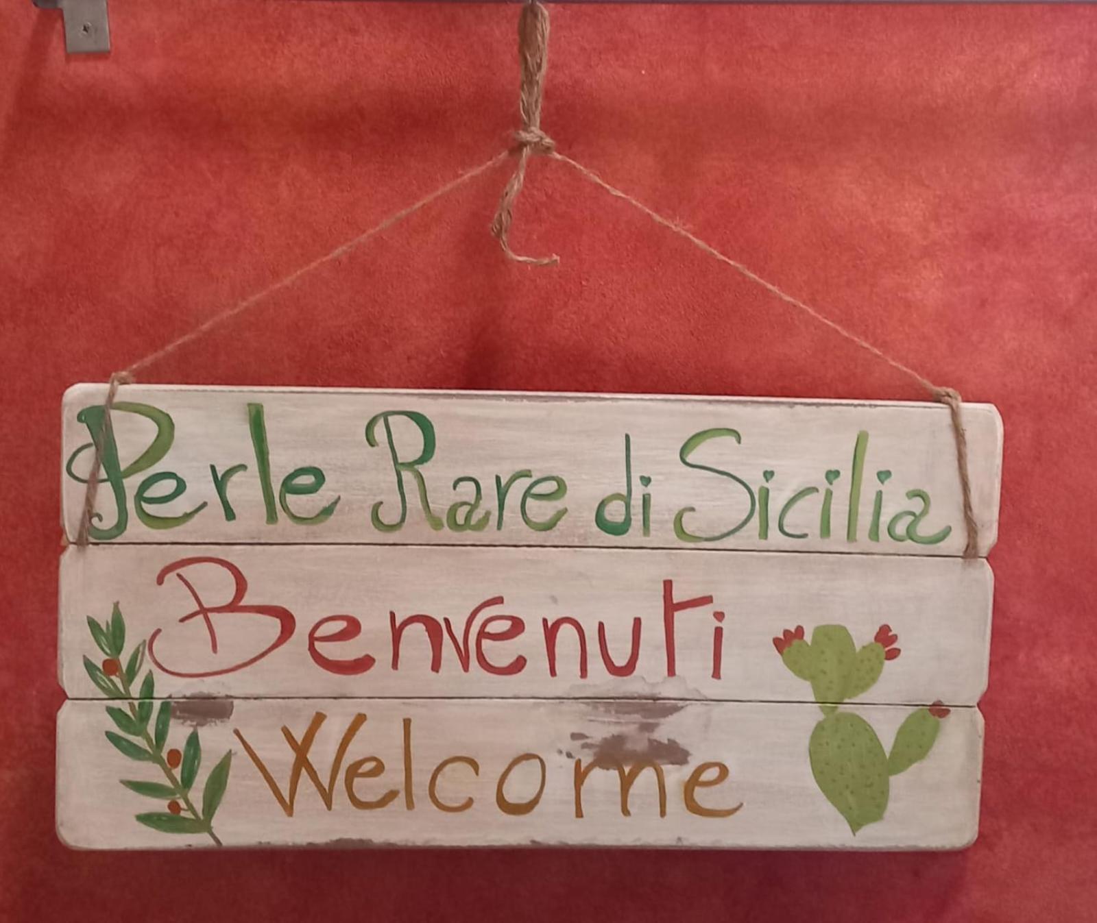 Perle Rare Di Sicilia Apartment Sortino Bagian luar foto